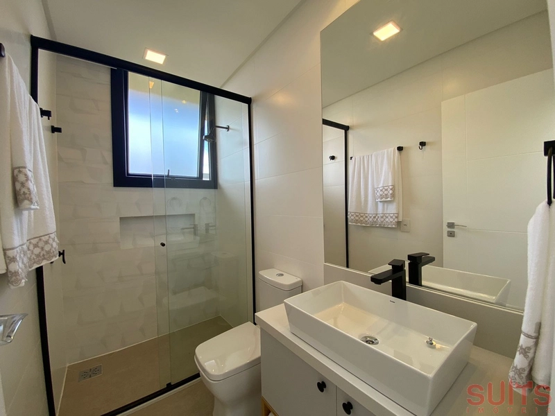 Magnífico sobrado beira lago no condomínio Enseada: 29ª foto da galeria de imagens do imóvel