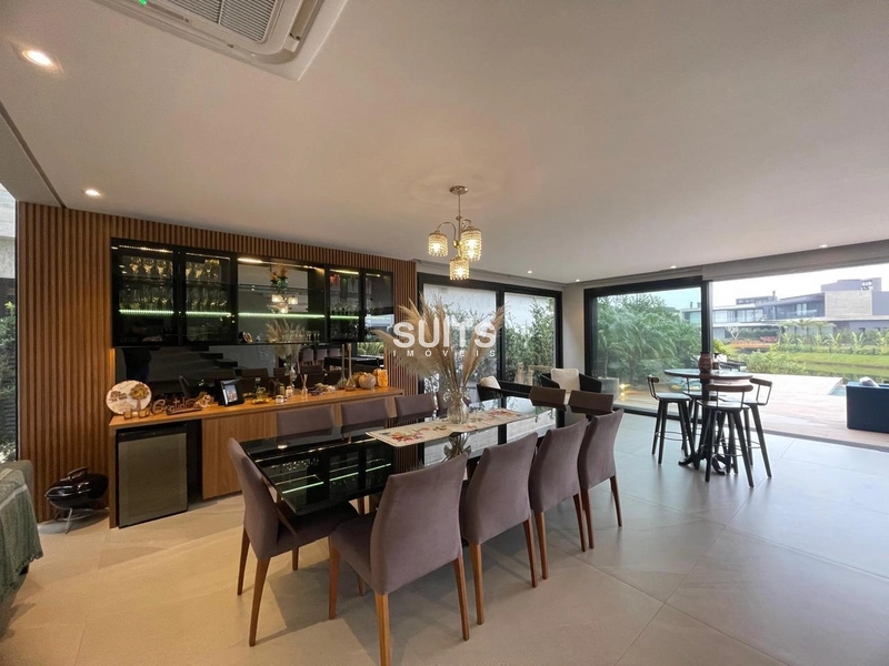 Lindíssimo sobrado beira lago à venda no condomínio Sense: 6ª foto da galeria de imagens do imóvel