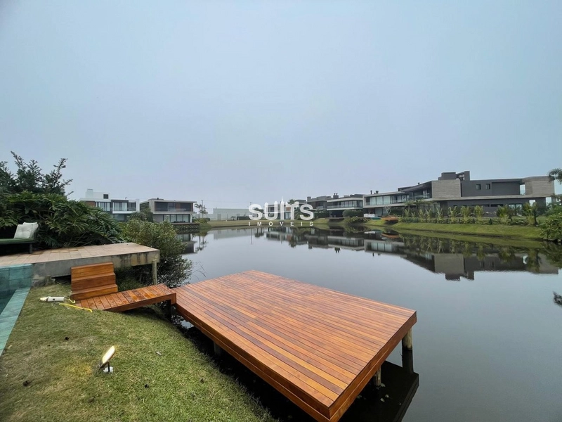 Lindíssimo sobrado beira lago à venda no condomínio Sense: 28ª foto da galeria de imagens do imóvel