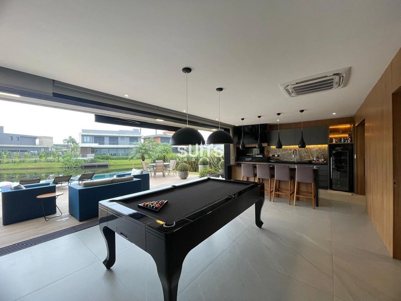 Lindíssimo sobrado beira lago à venda no condomínio Sense: 16ª foto da galeria de imagens do imóvel