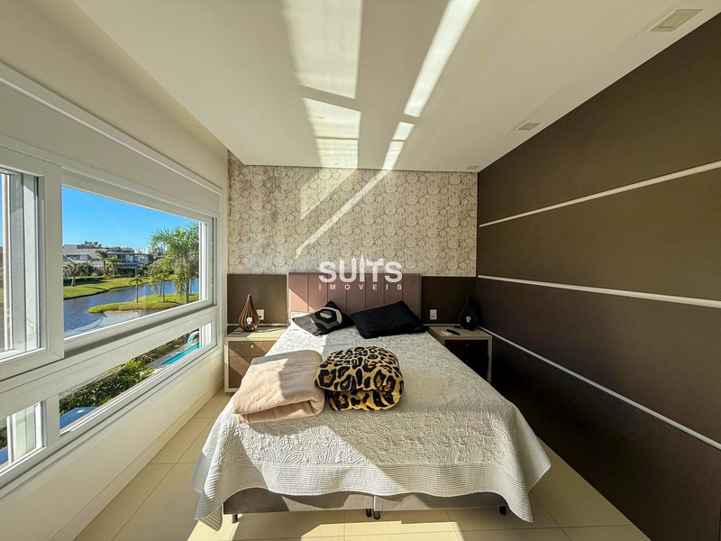 Magnífico sobrado beira lago no condomínio Villaggio: 36ª foto da galeria de imagens do imóvel