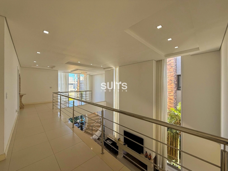 Magnífico sobrado beira lago no condomínio Villaggio: 23ª foto da galeria de imagens do imóvel