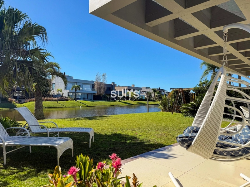 Magnífico sobrado beira lago no condomínio Villaggio: 15ª foto da galeria de imagens do imóvel