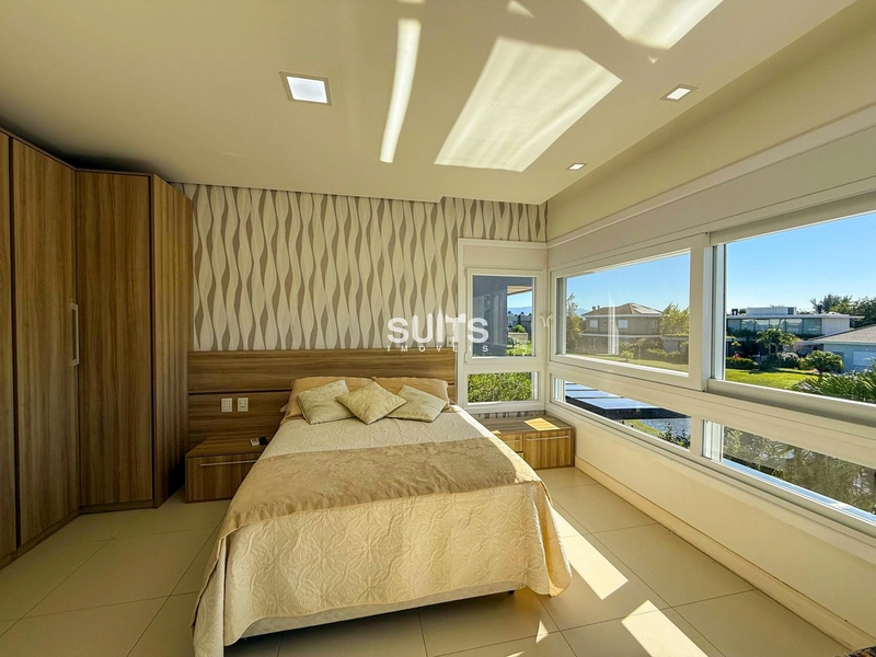 Magnífico sobrado beira lago no condomínio Villaggio: 39ª foto da galeria de imagens do imóvel