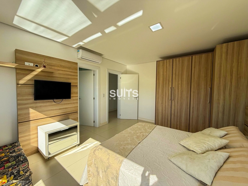 Magnífico sobrado beira lago no condomínio Villaggio: 37ª foto da galeria de imagens do imóvel