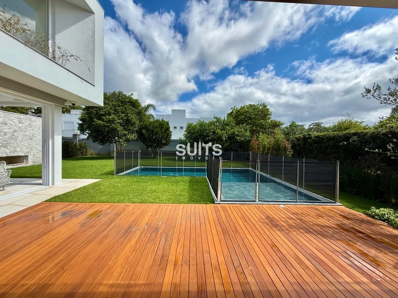 Linda casa com projeto exclusivo no condominio Ilhas Park em Atlantida: 48ª foto da galeria de imagens do imóvel