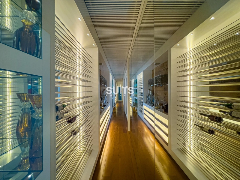 Incrível mansão beira lago no condomínio Enseada: 18ª foto da galeria de imagens do imóvel