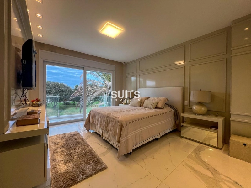 Incrível mansão beira lago no condomínio Enseada: 83ª foto da galeria de imagens do imóvel