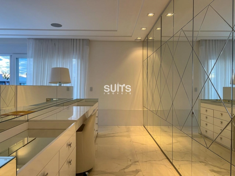 Incrível mansão beira lago no condomínio Enseada: 66ª foto da galeria de imagens do imóvel