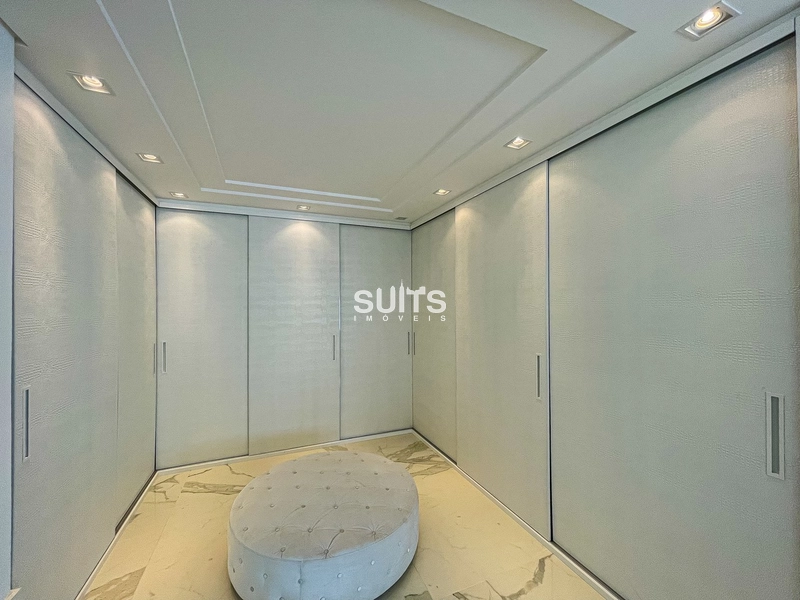 Incrível mansão beira lago no condomínio Enseada: 45ª foto da galeria de imagens do imóvel