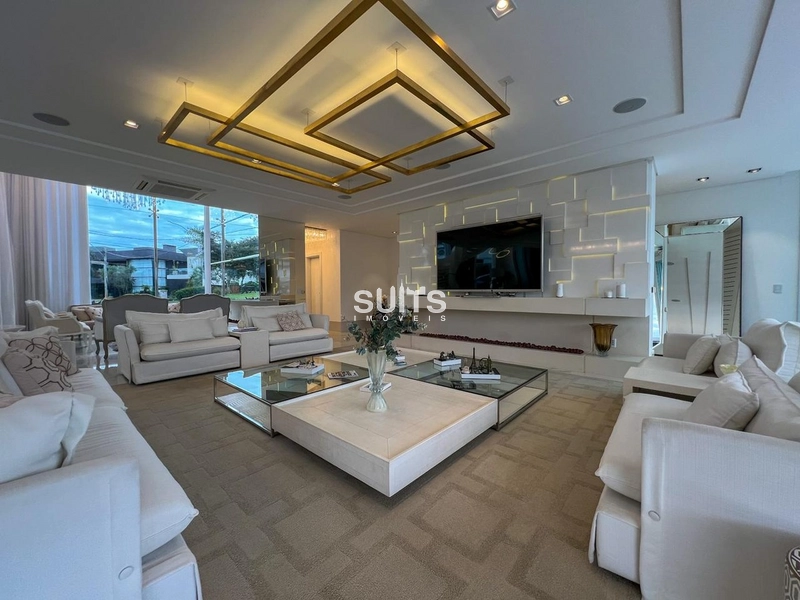 Incrível mansão beira lago no condomínio Enseada: 38ª foto da galeria de imagens do imóvel