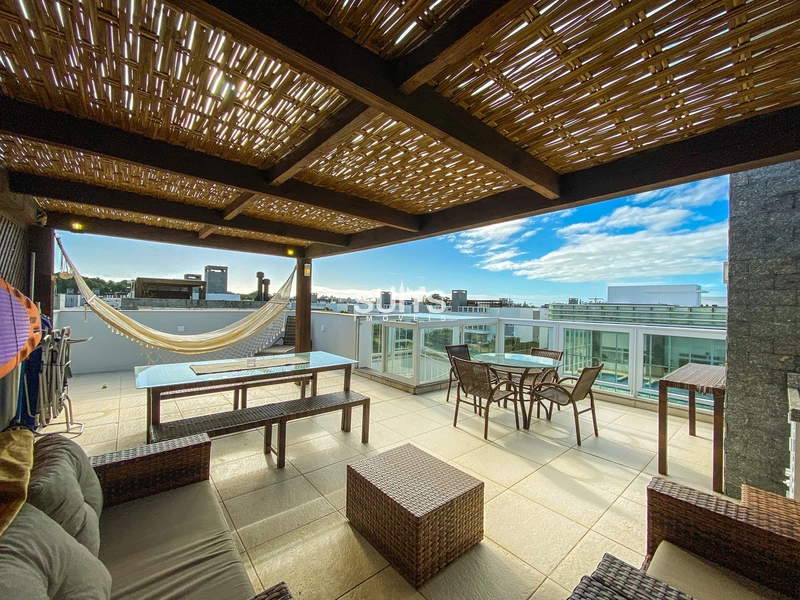 Cobertura mobiliada e decorada no condomínio Rossi Atlântida: 37ª foto da galeria de imagens do imóvel