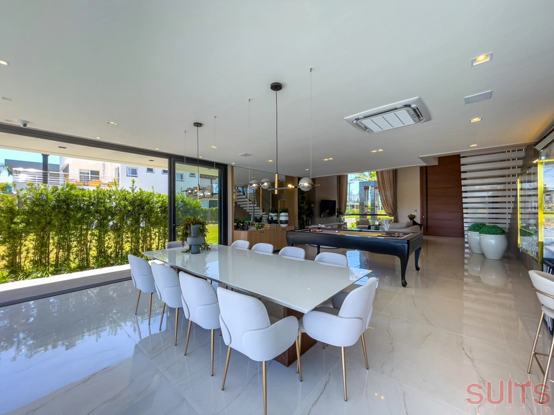 Mansão belíssima nas margens do lago no condomínio Enseada: 21ª foto da galeria de imagens do imóvel