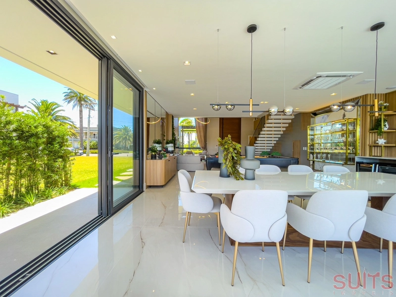 Mansão belíssima nas margens do lago no condomínio Enseada: 22ª foto da galeria de imagens do imóvel