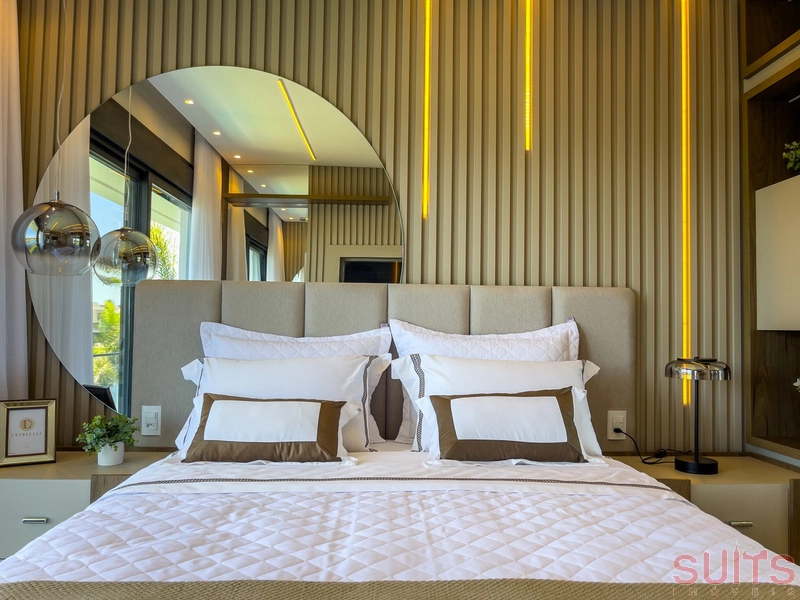 Mansão belíssima nas margens do lago no condomínio Enseada: 69ª foto da galeria de imagens do imóvel