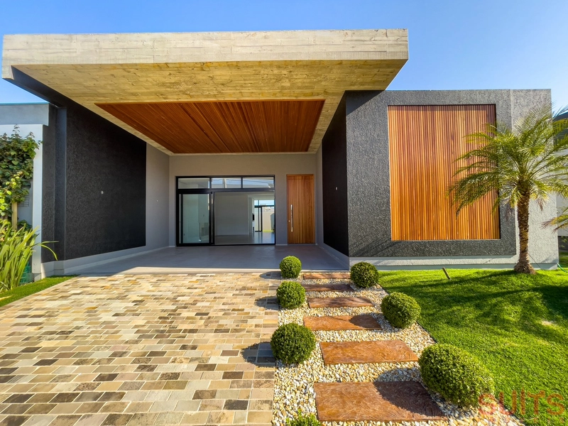 Lindíssima casa recém construída no condomínio Sea Coast