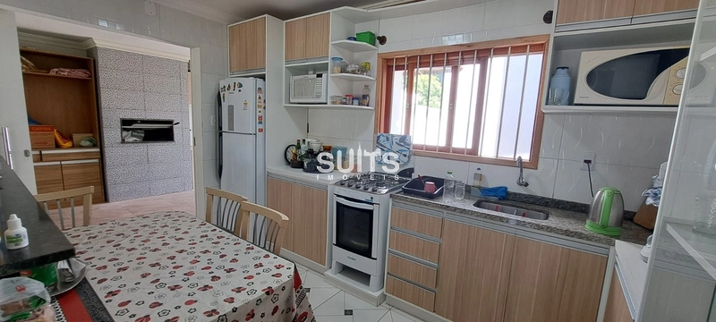 Casa à venda em ótima localização no centro de Xangri-Lá: 5ª foto da galeria de imagens do imóvel