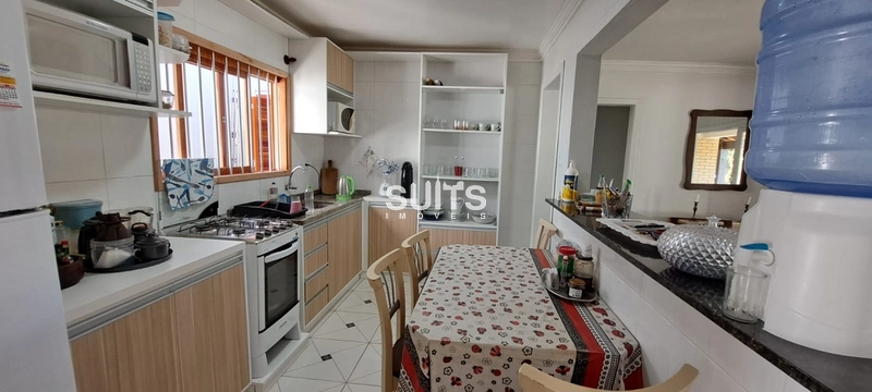 Casa à venda em ótima localização no centro de Xangri-Lá: 6ª foto da galeria de imagens do imóvel