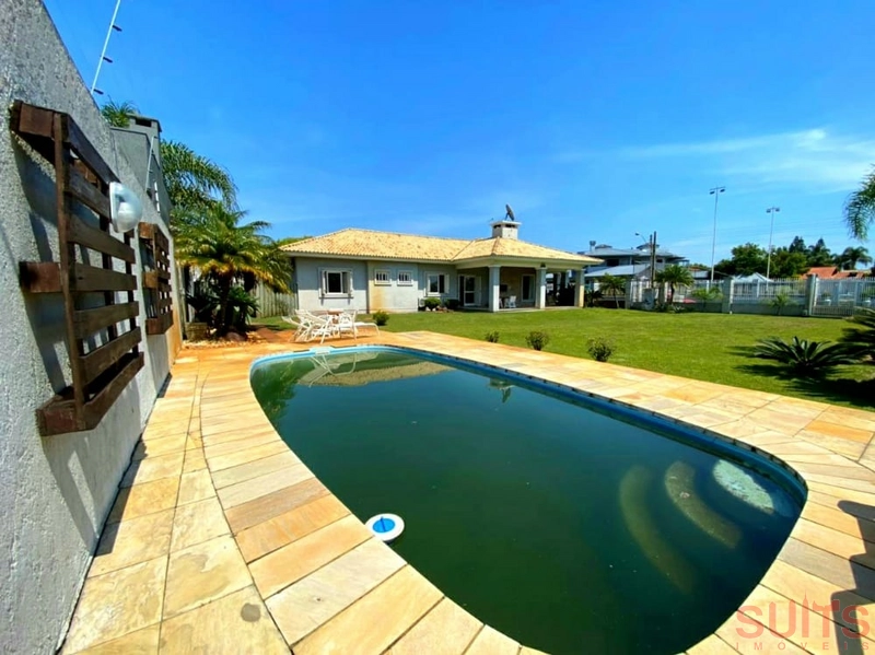 Casa excelente com amplo pátio na praia de Atlântida: 8ª foto da galeria de imagens do imóvel