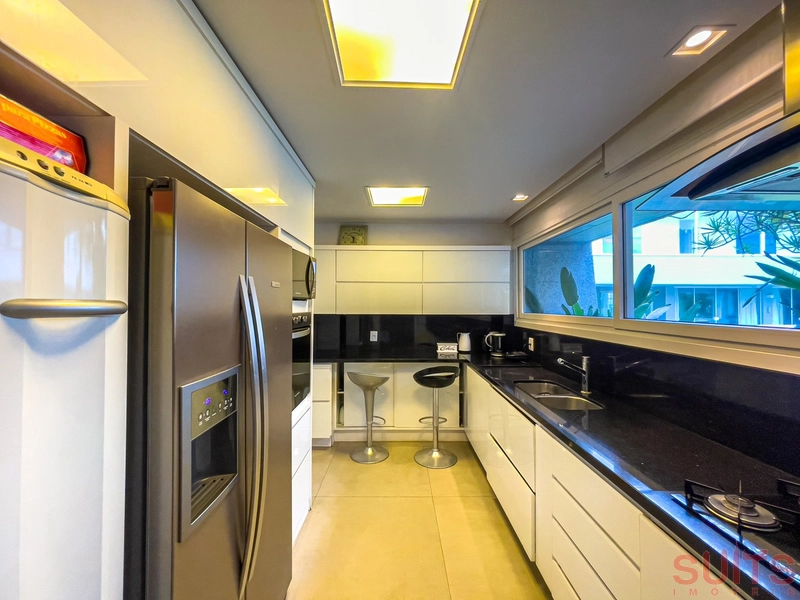 Magnifica mansão à beira mar na praia de Atlântida: 31ª foto da galeria de imagens do imóvel