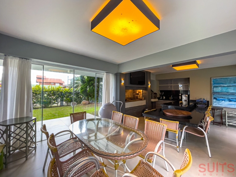 Magnifica mansão à beira mar na praia de Atlântida: 14ª foto da galeria de imagens do imóvel