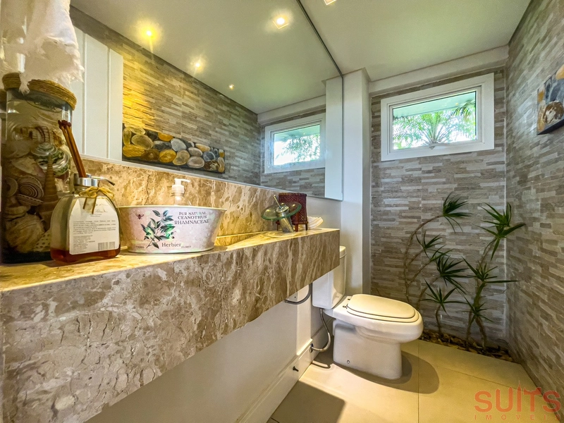 Magnifica mansão à beira mar na praia de Atlântida: 28ª foto da galeria de imagens do imóvel