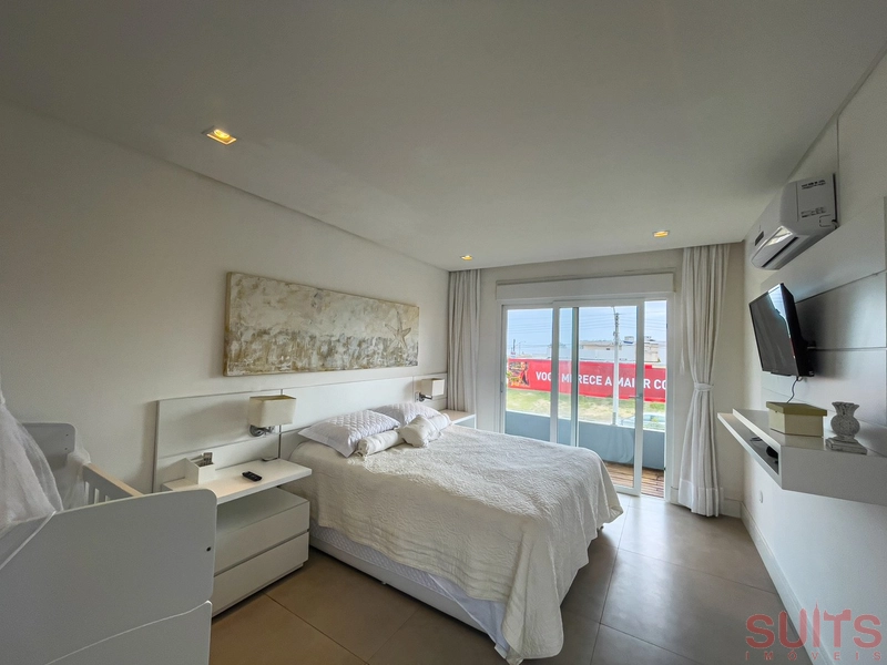 Magnifica mansão à beira mar na praia de Atlântida: 58ª foto da galeria de imagens do imóvel