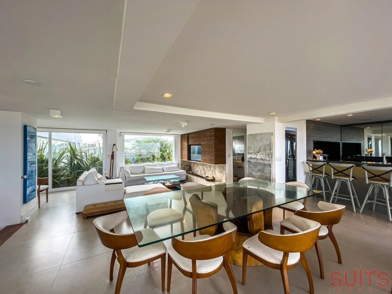 Magnifica mansão à beira mar na praia de Atlântida: 35ª foto da galeria de imagens do imóvel