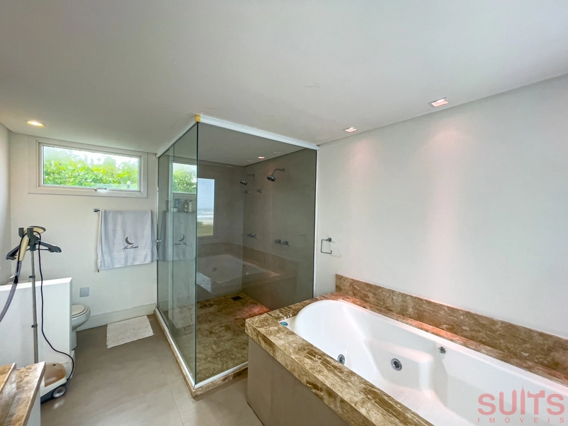 Magnifica mansão à beira mar na praia de Atlântida: 57ª foto da galeria de imagens do imóvel