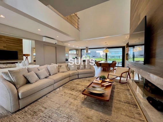 Incrível sobrado beira lago no condomínio Enseada: 8ª foto da galeria de imagens do imóvel