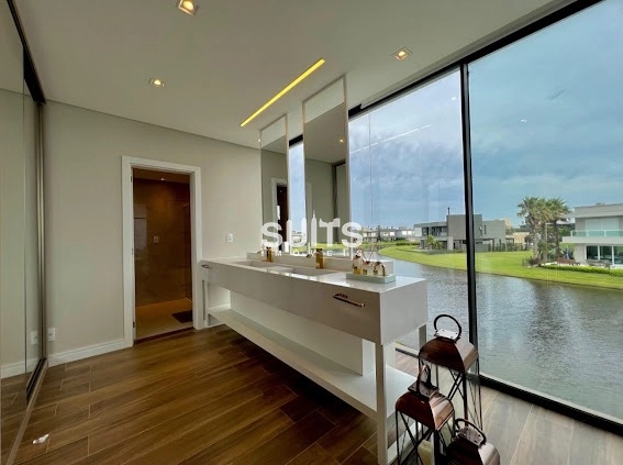 Incrível sobrado beira lago no condomínio Enseada: 25ª foto da galeria de imagens do imóvel