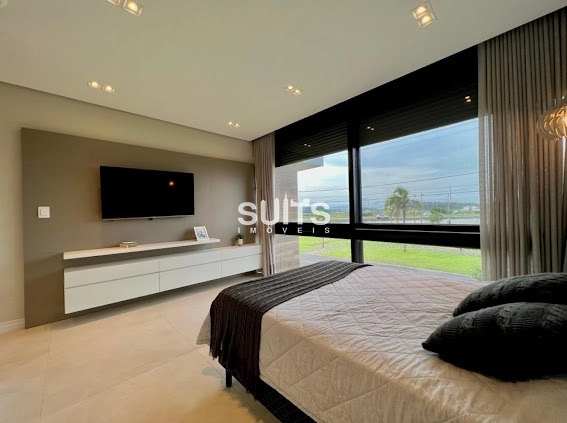 Incrível sobrado beira lago no condomínio Enseada: 17ª foto da galeria de imagens do imóvel