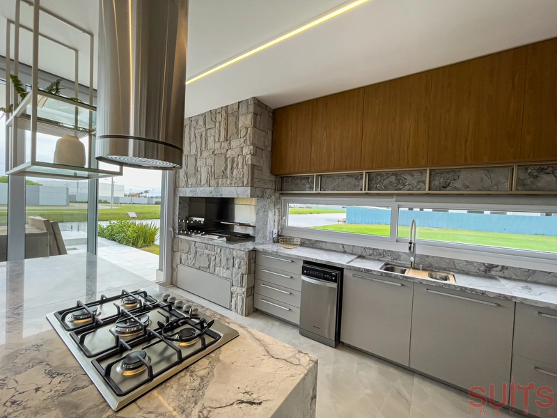 Magnífica mansão beira lago no condomínio Sense: 25ª foto da galeria de imagens do imóvel