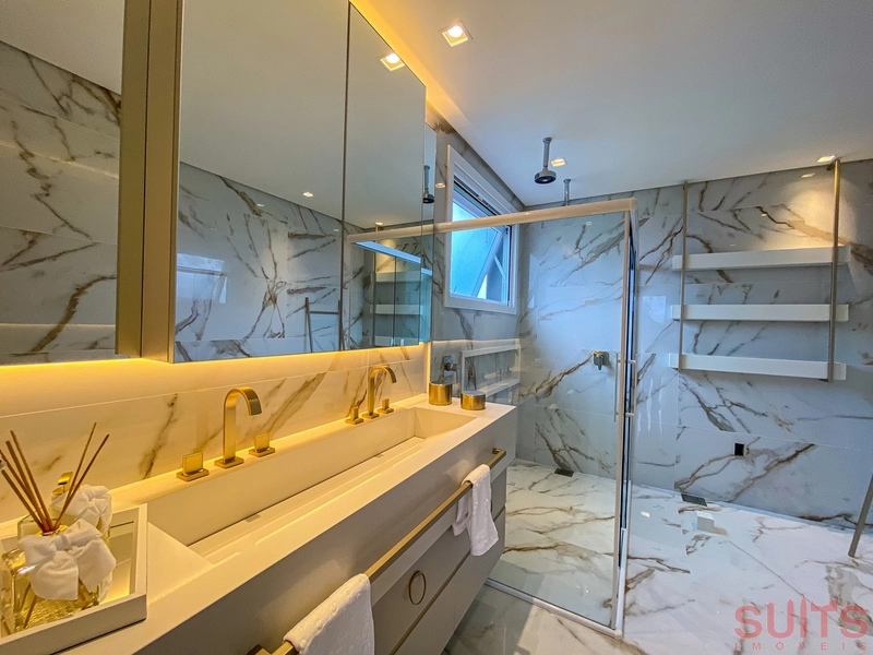 Magnífica mansão beira lago no condomínio Sense: 57ª foto da galeria de imagens do imóvel