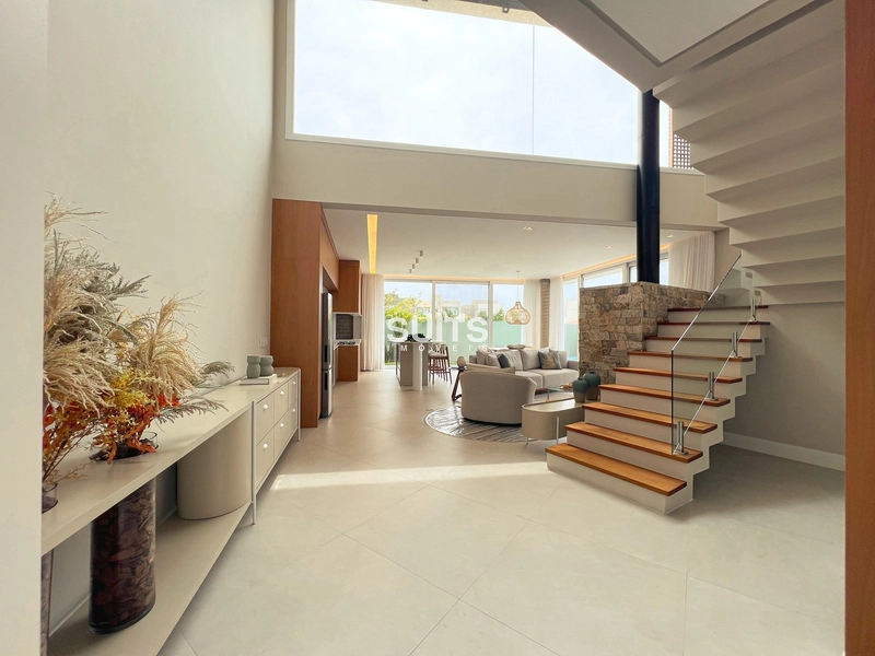 Incrível sobrado novo no condomínio Sunset: 4ª foto da galeria de imagens do imóvel