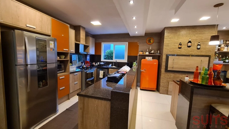 Lindíssima mansão próxima ao clube non condomínio Malibu: 7ª foto da galeria de imagens do imóvel