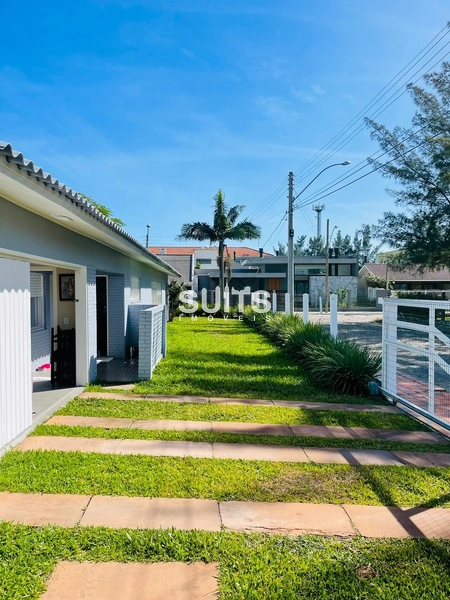 Lindíssima casa de esquina na praia de Atlântida em Xangri-Lá: 7ª foto da galeria de imagens do imóvel