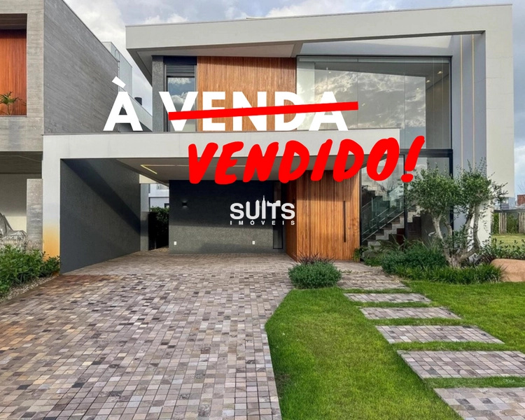 Lindo sobrado à venda no condomínio Sunset