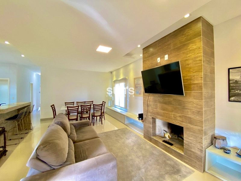 Excelente casa à venda no centro de Xangri-lá: 8ª foto da galeria de imagens do imóvel