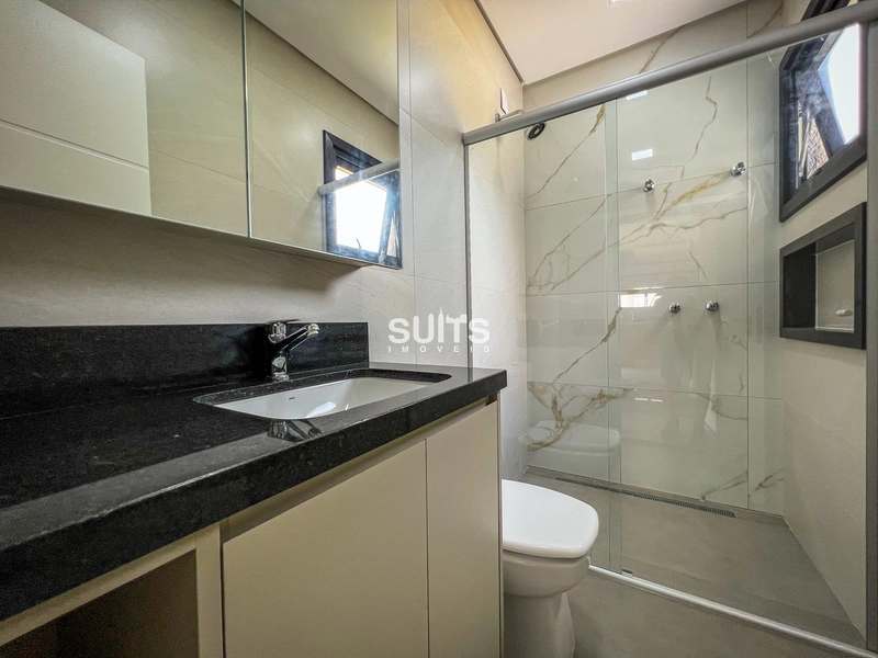 Incrível casa com linda vista para o lago no condomínio Riviera: 25ª foto da galeria de imagens do imóvel