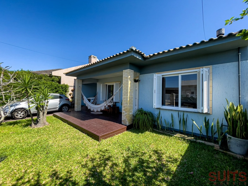 Incrível casa com excelente localização na praia do Remanso