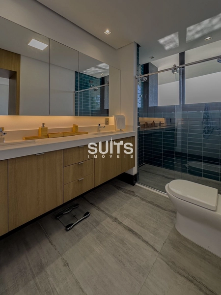 Excelente sobrado beira-lago no Condomínio Enseada: 28ª foto da galeria de imagens do imóvel