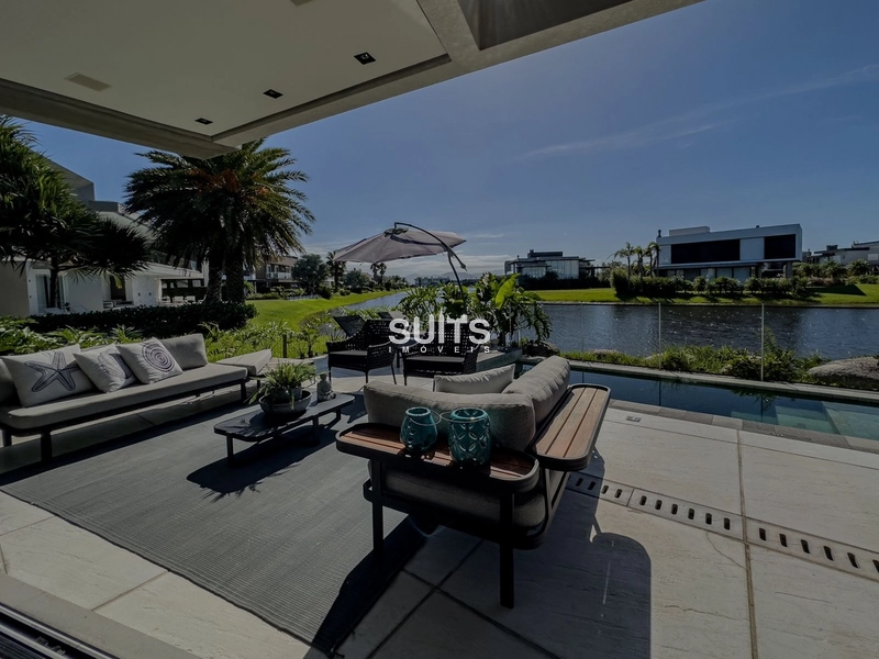 Excelente sobrado beira-lago no Condomínio Enseada: 13ª foto da galeria de imagens do imóvel