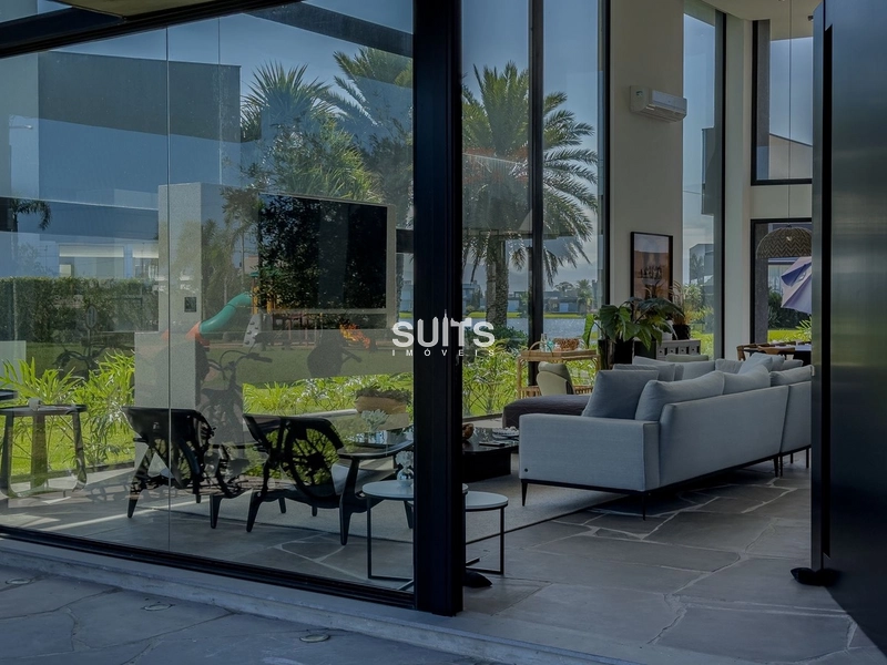 Excelente sobrado beira-lago no Condomínio Enseada: 4ª foto da galeria de imagens do imóvel