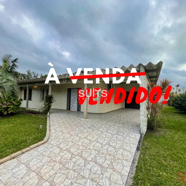 Ótima casa com amplo pátio na praia de Atlântida: 1ª foto da galeria de imagens do imóvel