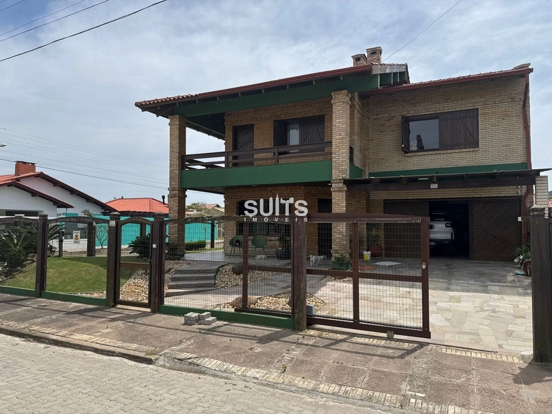 Excelente sobrado de esquina à venda na praia de Remanso em Xangri-Lá: 3ª foto da galeria de imagens do imóvel