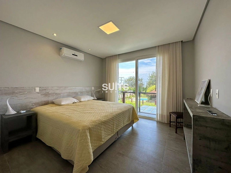 Incrível mansão de esquina próxima ao mar na praia de Atlãntida: 54ª foto da galeria de imagens do imóvel