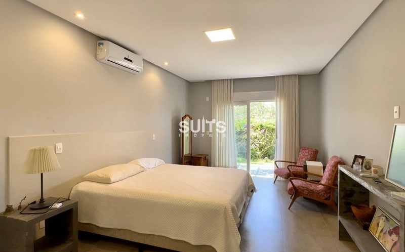 Incrível mansão de esquina próxima ao mar na praia de Atlãntida: 63ª foto da galeria de imagens do imóvel