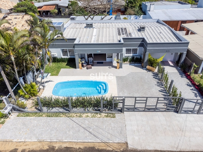 Belíssima casa em excelente localização na praia de Atlântida: 37ª foto da galeria de imagens do imóvel