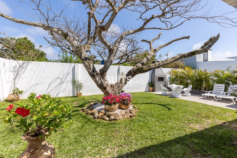 Belíssima casa em excelente localização na praia de Atlântida: 32ª foto da galeria de imagens do imóvel